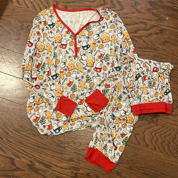 Little Sleepies Other - Little Sleepies Christmas pajama set, XL